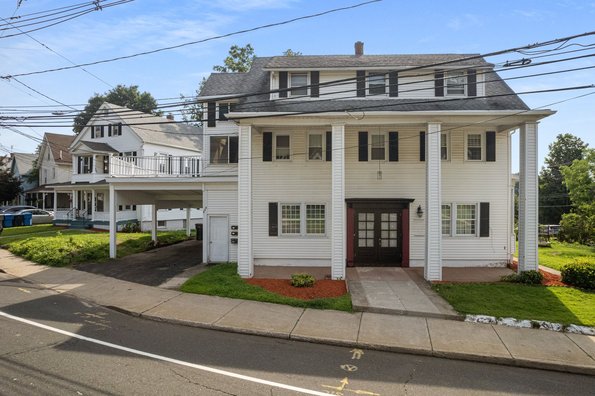 444 West St, Bristol, CT 06010
