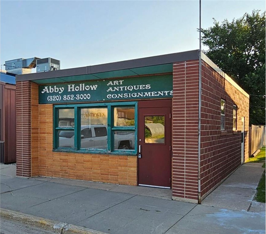 205 Main Ave, Carlos, MN 56319