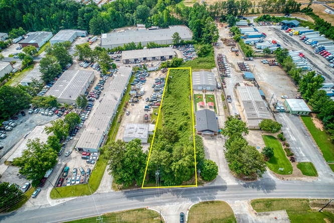 Lilburn Industrial Way SW, Lilburn, GA 30047