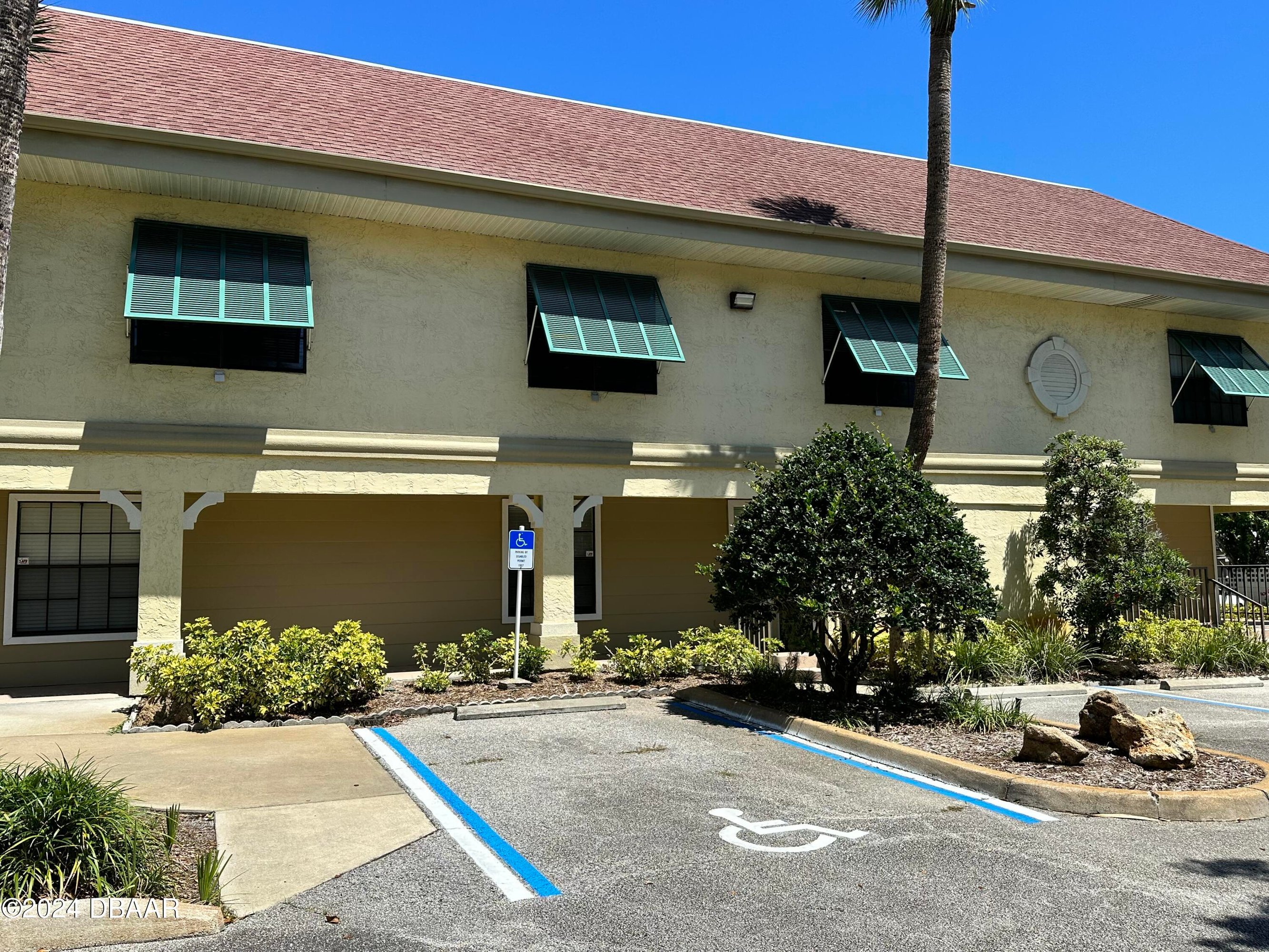 435 S Ridgewood Ave, Daytona Beach, FL 32114