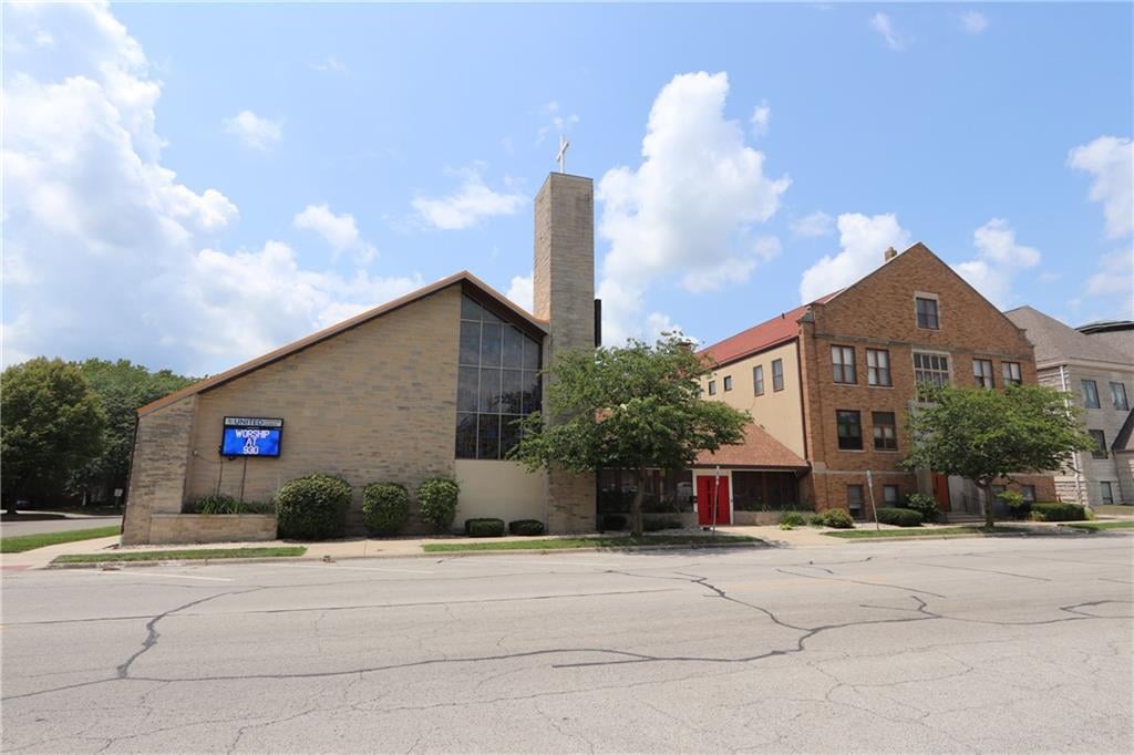 1600 Wabash Ave, Mattoon, IL 61938