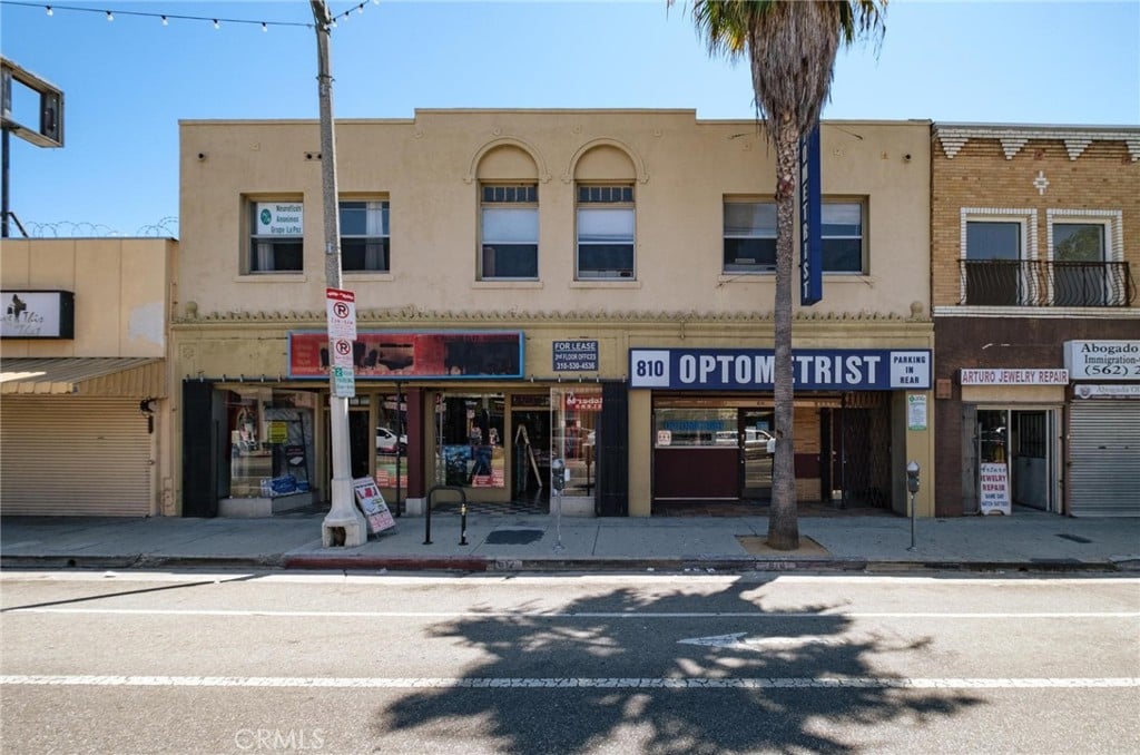 810 N Avalon Blvd, Wilmington, CA 90744