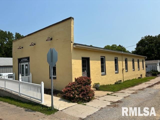 401 N Bishop Hill St, Bishop Hill, IL 61419