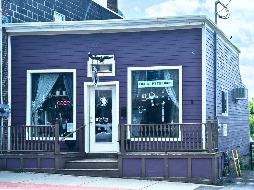 103 N Peterboro St, Canastota, NY 13032