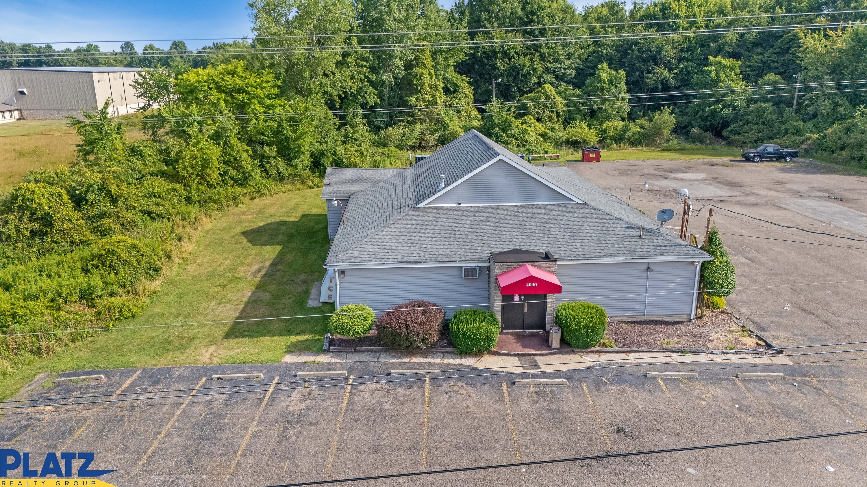 4040 Mccartney Rd, Lowellville, OH 44436