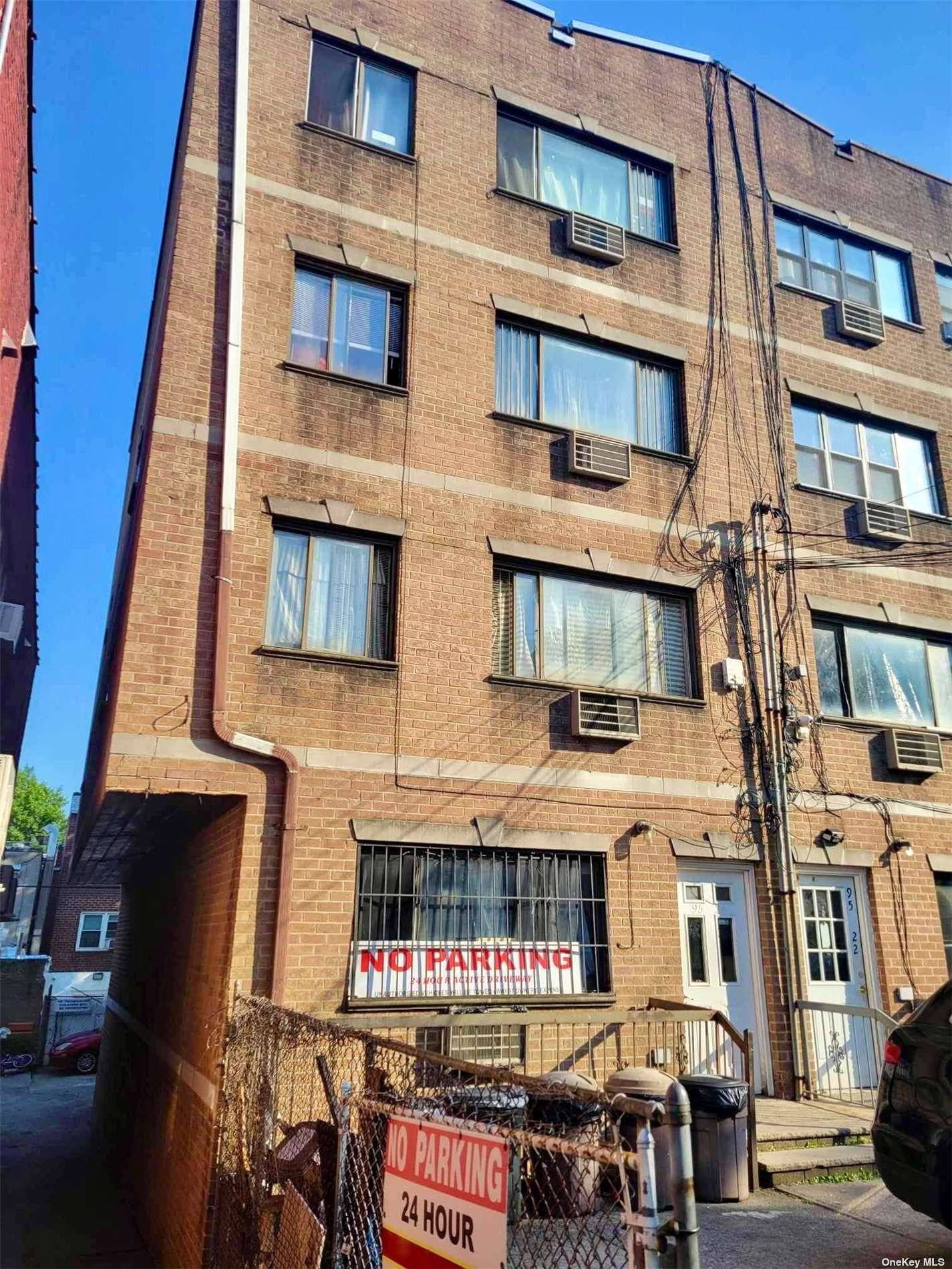 95-24 42Nd Ave, Queens, NY 11373