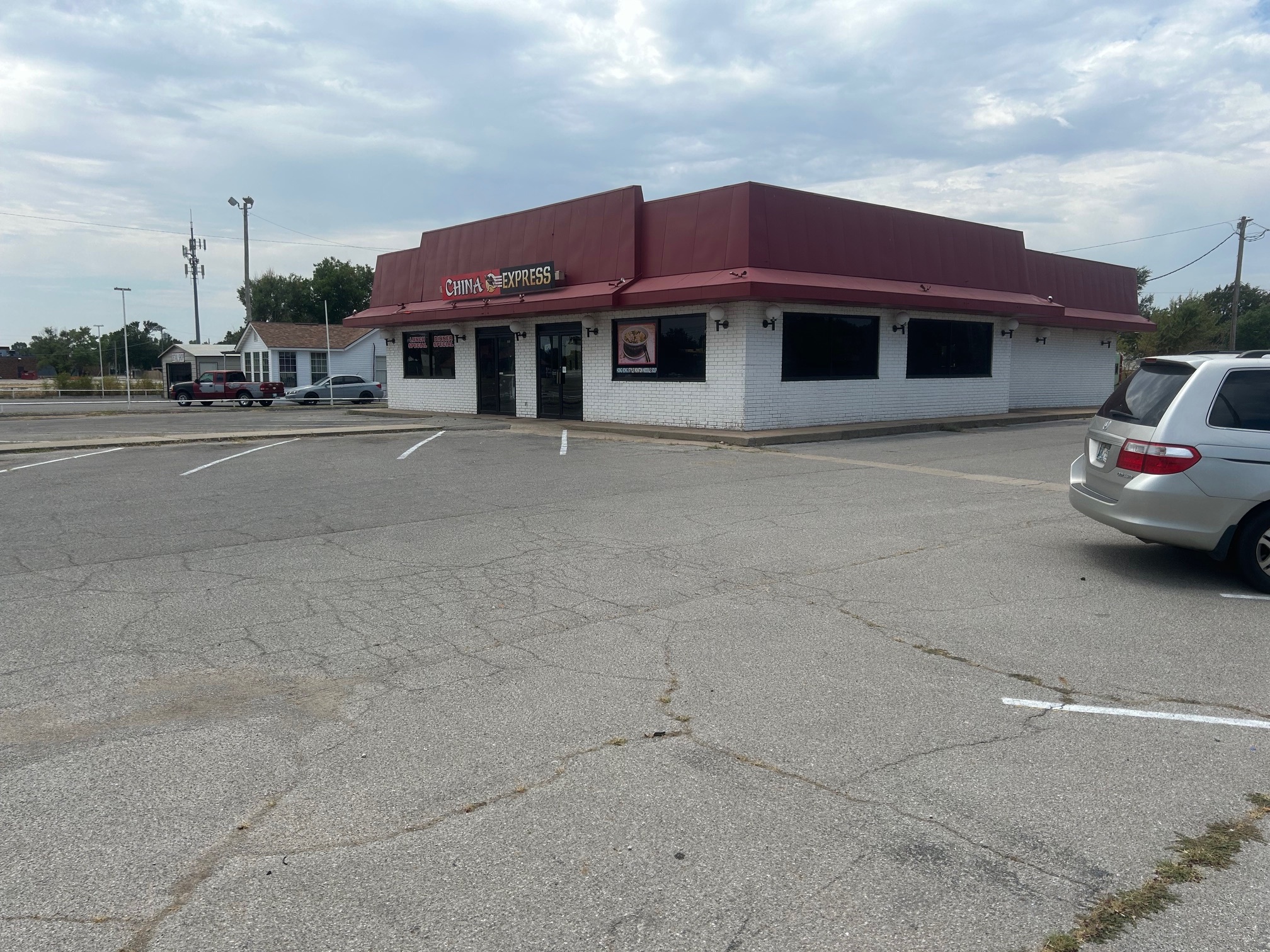 303 SW Sheridan Rd, Lawton, OK 73505
