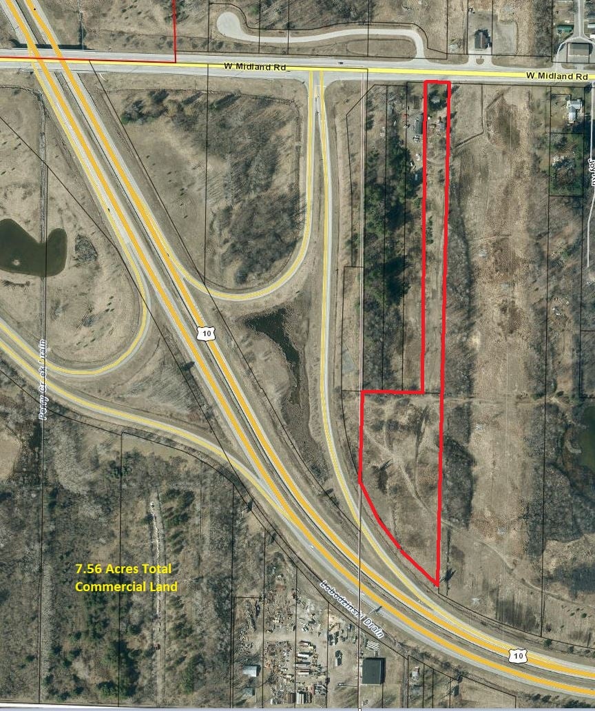2663 W Midland Rd, Midland, MI 48642