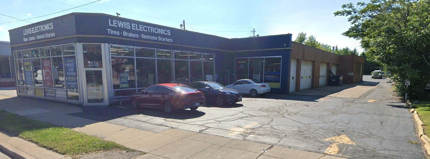 3536 Lee Rd, Shaker Heights, OH 44120