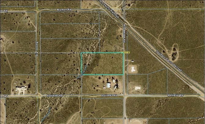 9176 Arrowhead Rd, Phelan, CA 92371