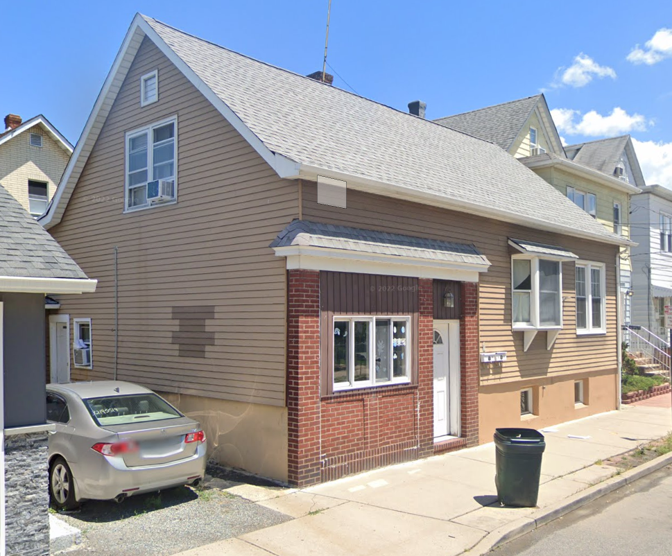 9 Tuttle St, Wallington, NJ 07057