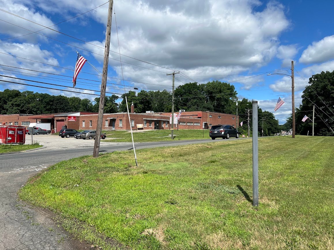 270 Main St, Agawam, MA 01001