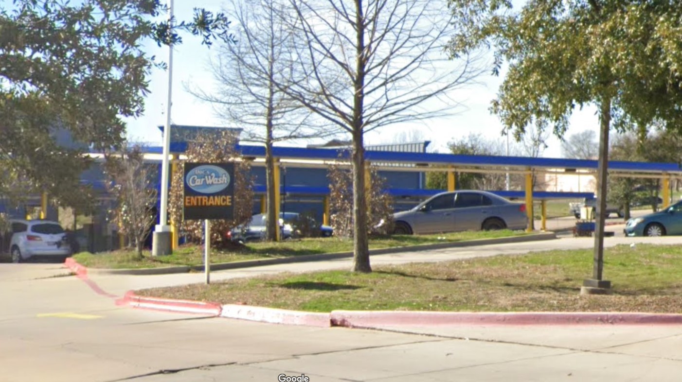 2561 Macarthur Blvd, Lewisville, TX 75067