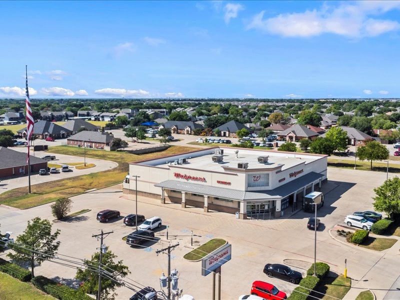 833 N Saginaw Blvd, Saginaw, TX 76179