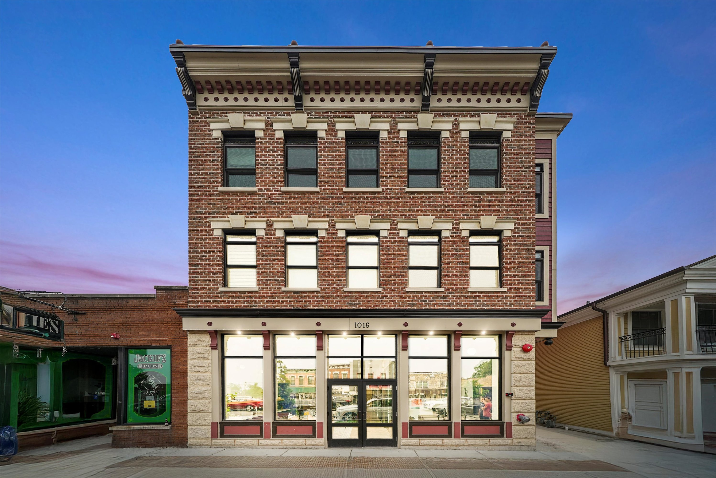 1016 State St, Lockport, IL 60441