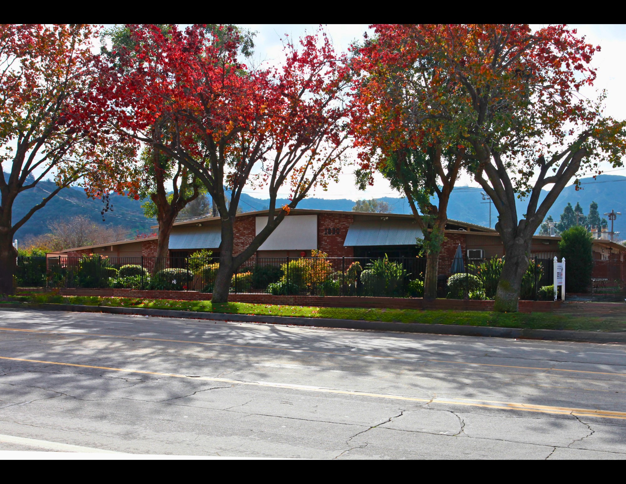 1830 Riverside Dr, Glendale, CA 91201