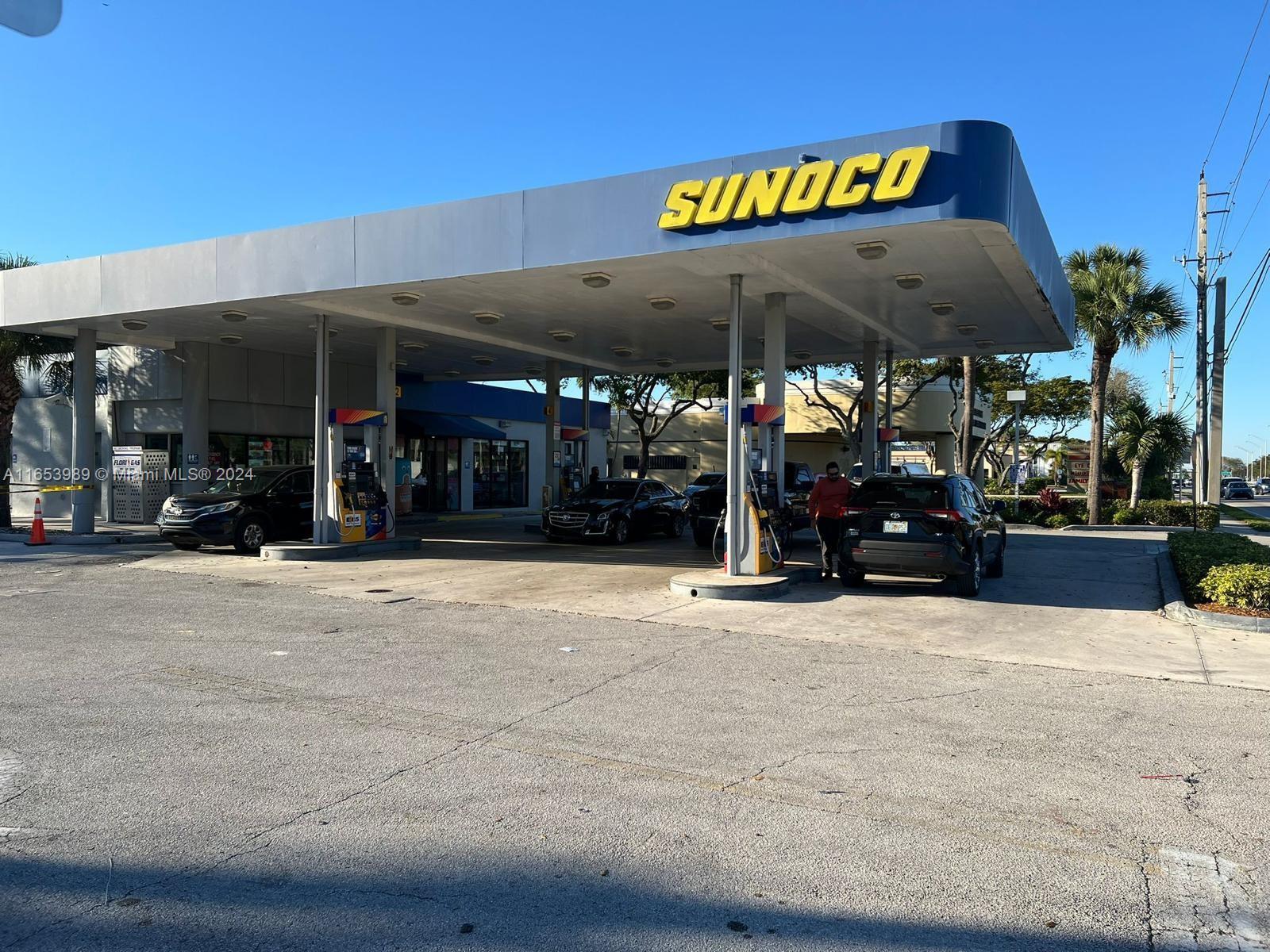 1700 University Dr, Pembroke Pines, FL 33024