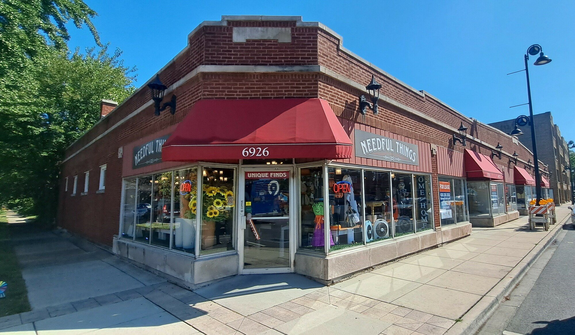 6912 W Roosevelt Rd, Oak Park, IL 60304