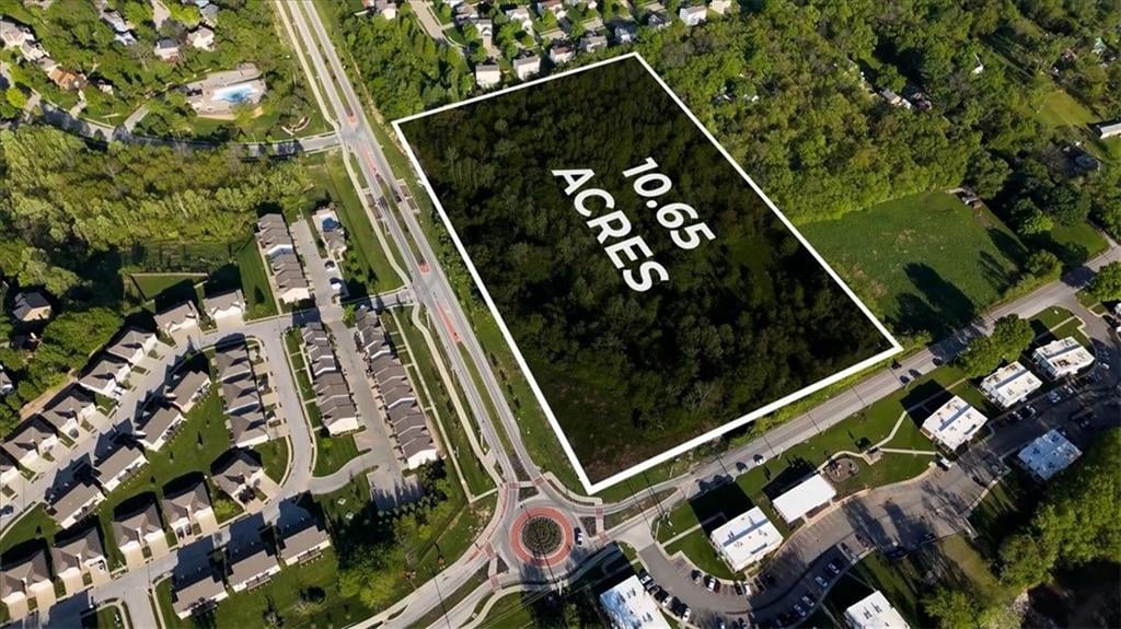 5509 NW Waukomis Dr, Kansas City, MO 64151