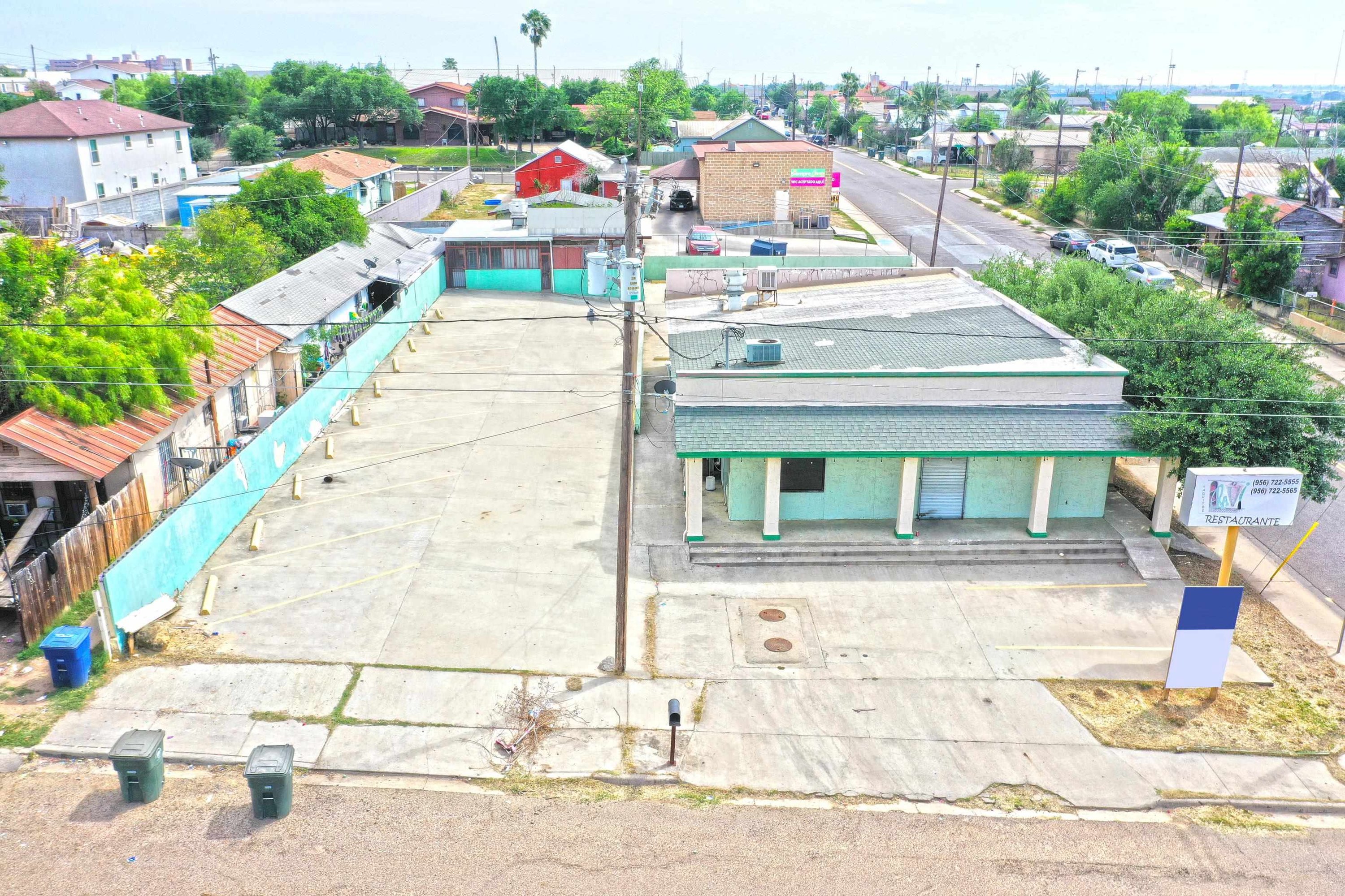401 E Stewart St, Laredo, TX 78040