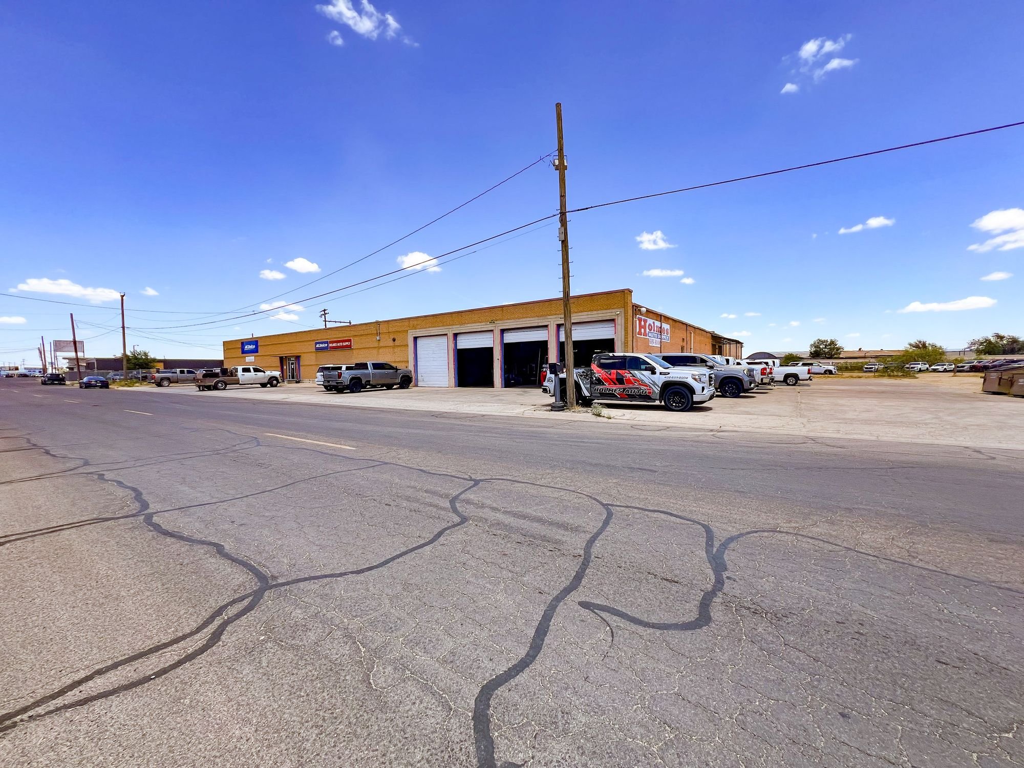 3301 Bankhead Hwy, Midland, TX 79701