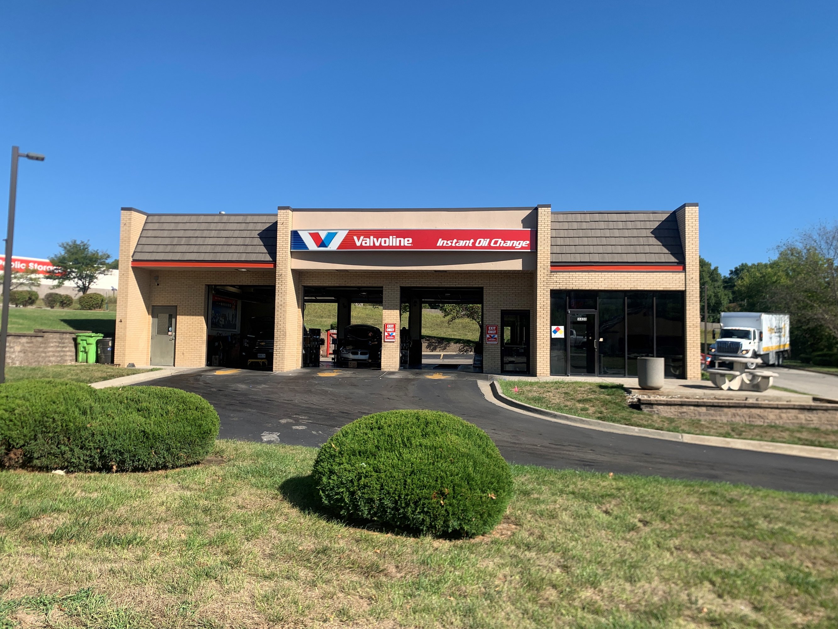 14450 E Us Highway 40, Kansas City, MO 64136
