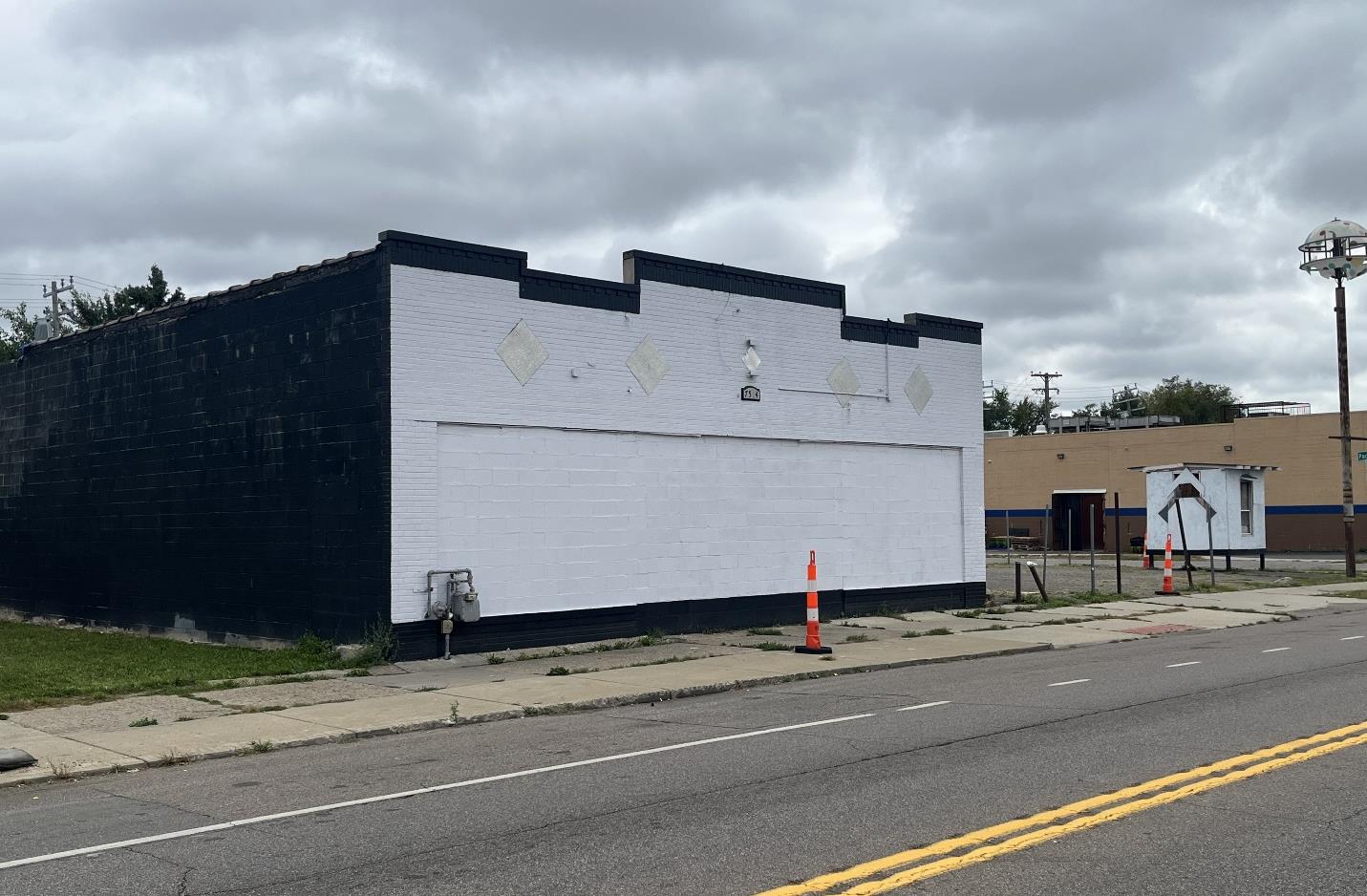 7514 7 Mile Rd E, Detroit, MI 48234