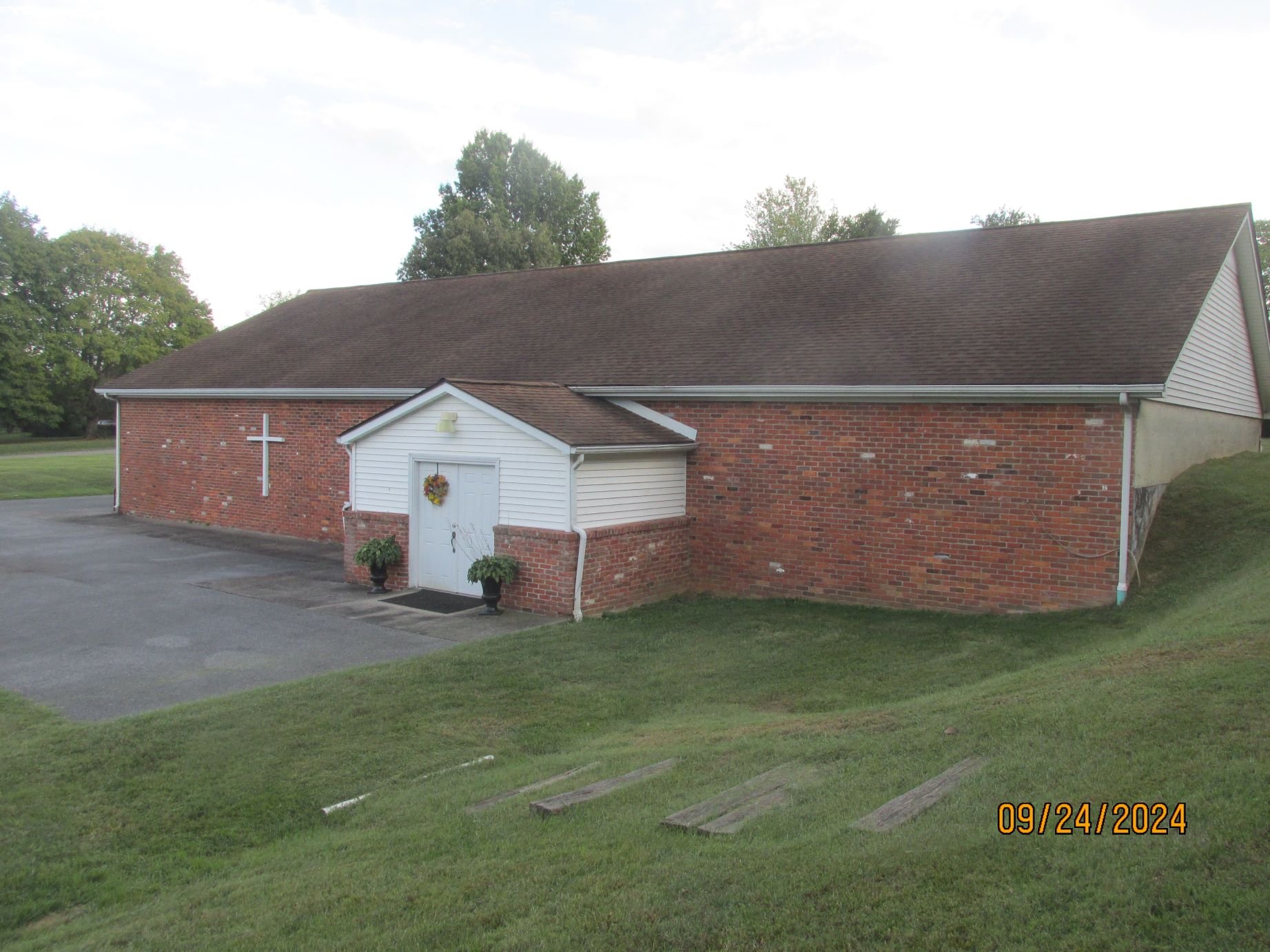 6775 Kentucky Dam Rd, Paducah, KY 42003