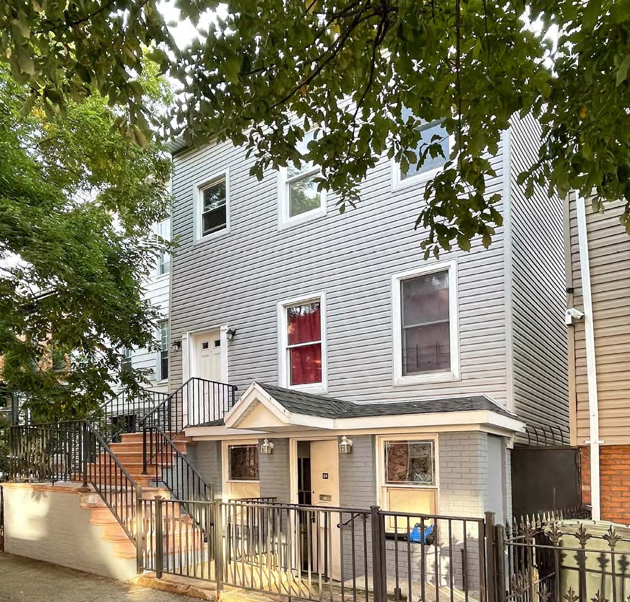 124 8Th St, Brooklyn, NY 11215
