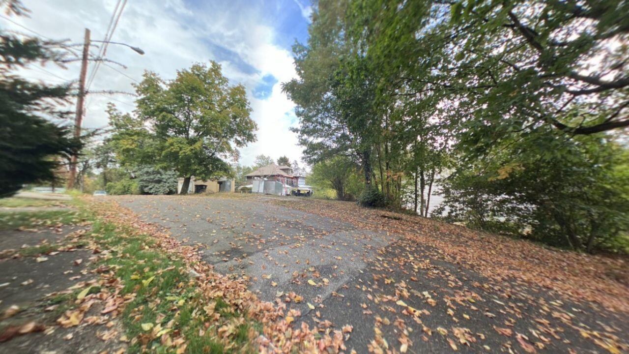 1105 State St, Steubenville, OH 43952