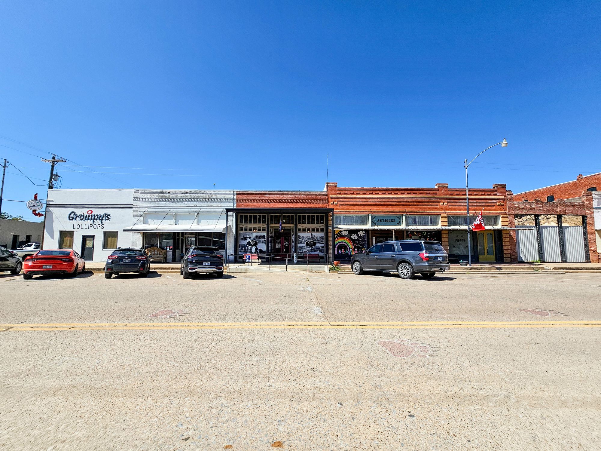 210 Market St, Baird, TX 79504