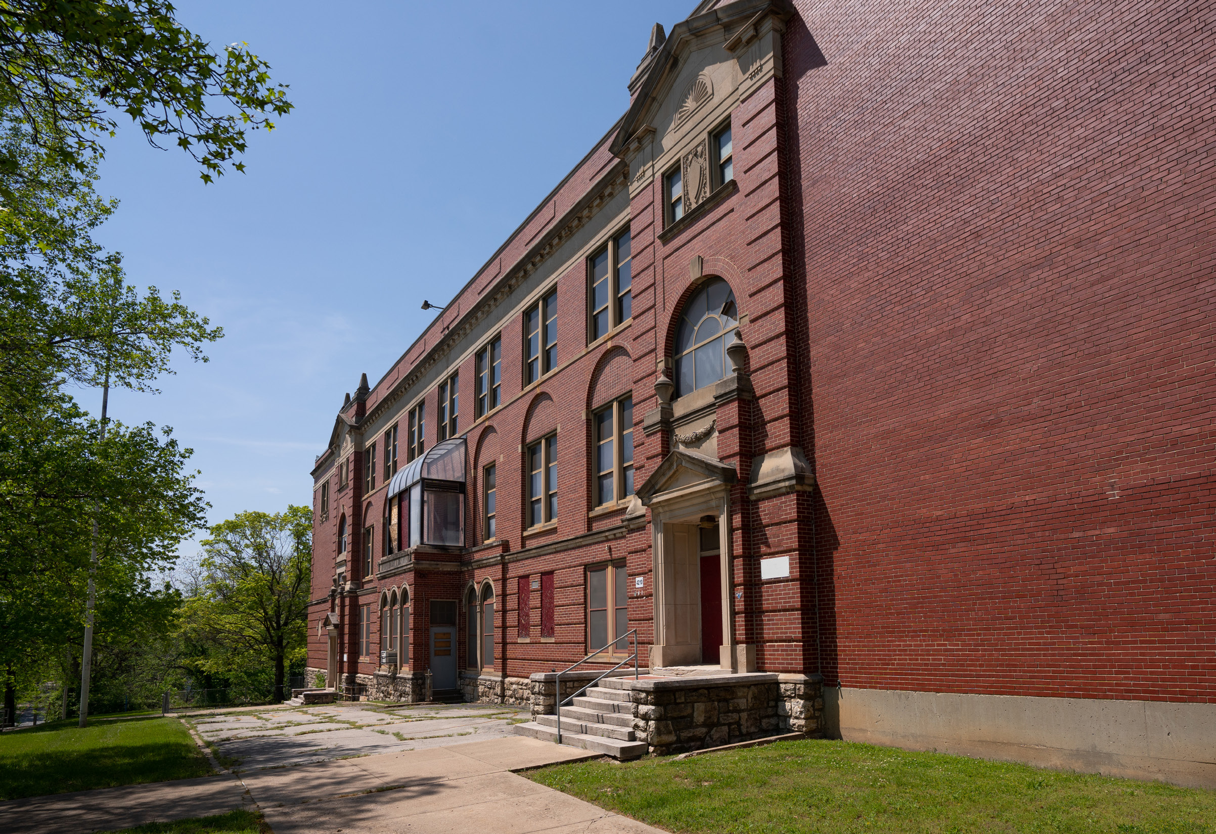 4210 E 45Th St, Kansas City, MO 64130