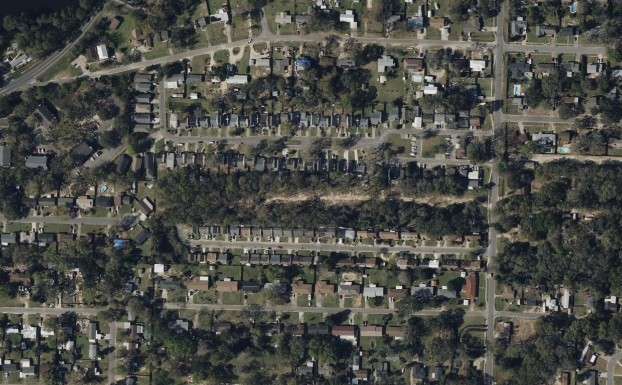 1325 N 69Th Ave, Pensacola, FL 32506