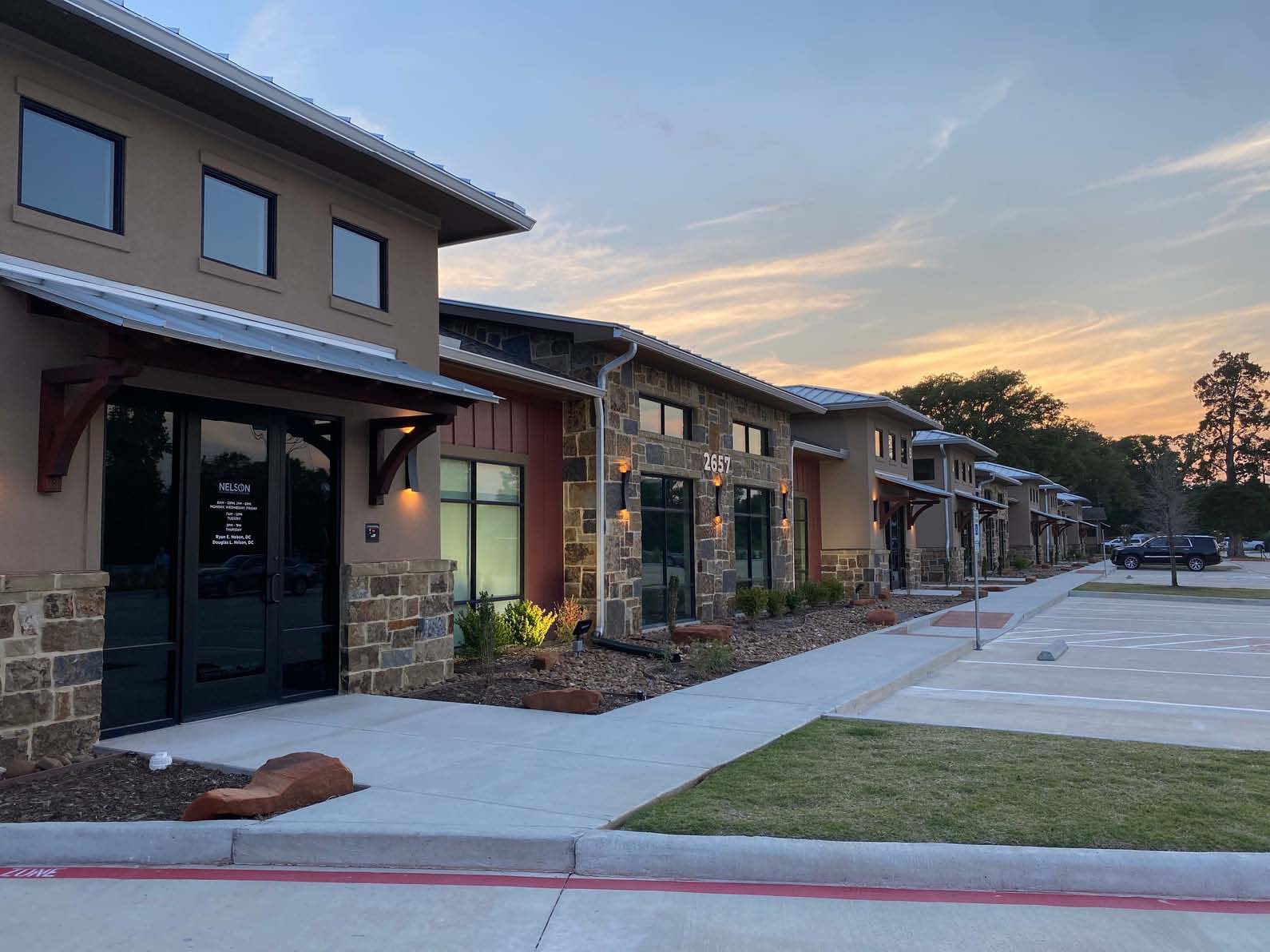 2643 S Loop 336 W, Conroe, TX 77304