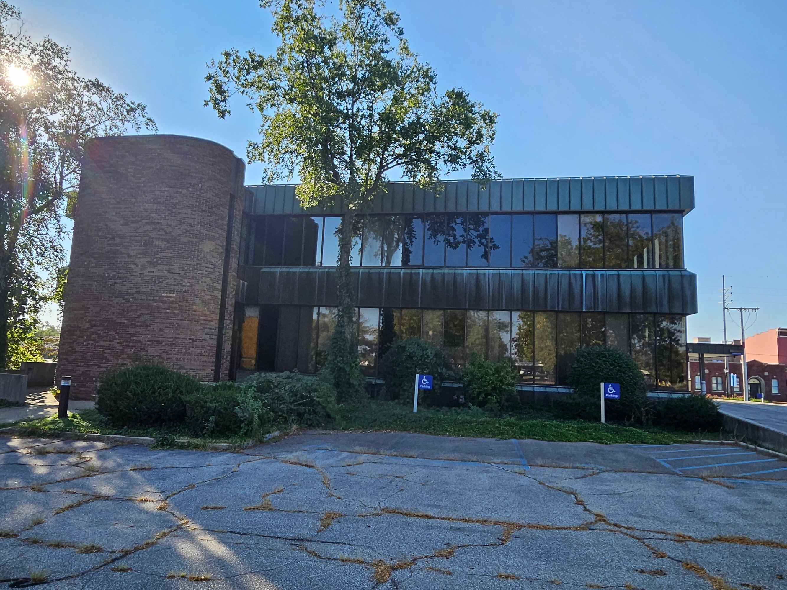 126 E 4Th St, Michigan City, IN 46360