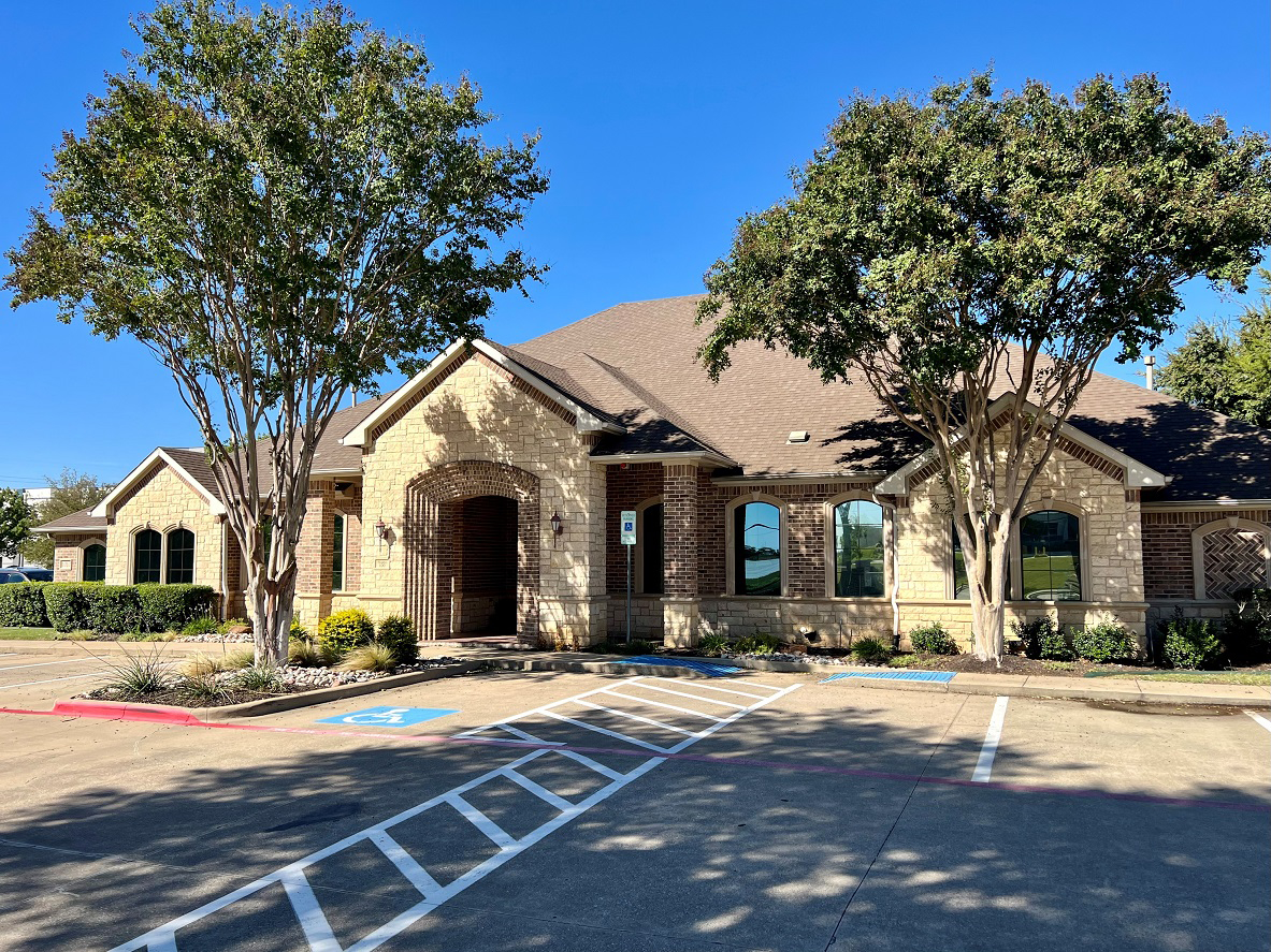 1010 Mustang Dr, Grapevine, TX 76051