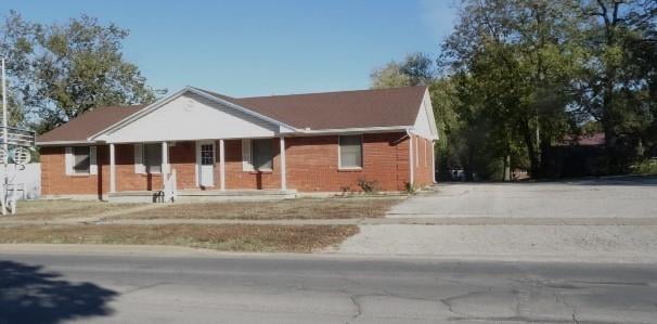 612 W Fort Scott St, Butler, MO 64730