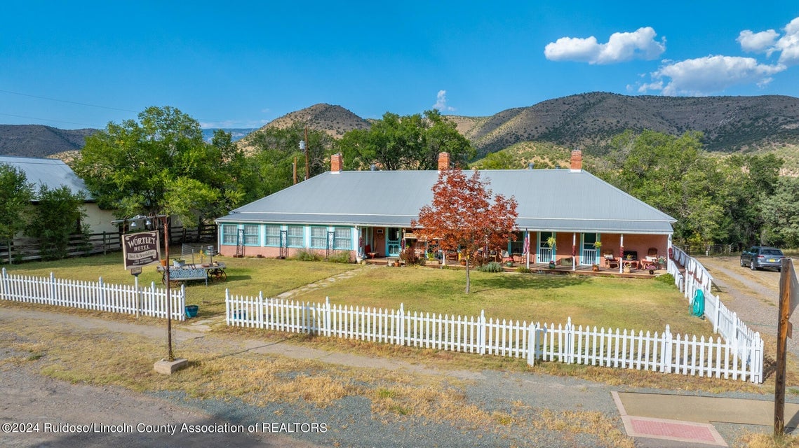 585 Calle La Placita, Lincoln, NM 88338