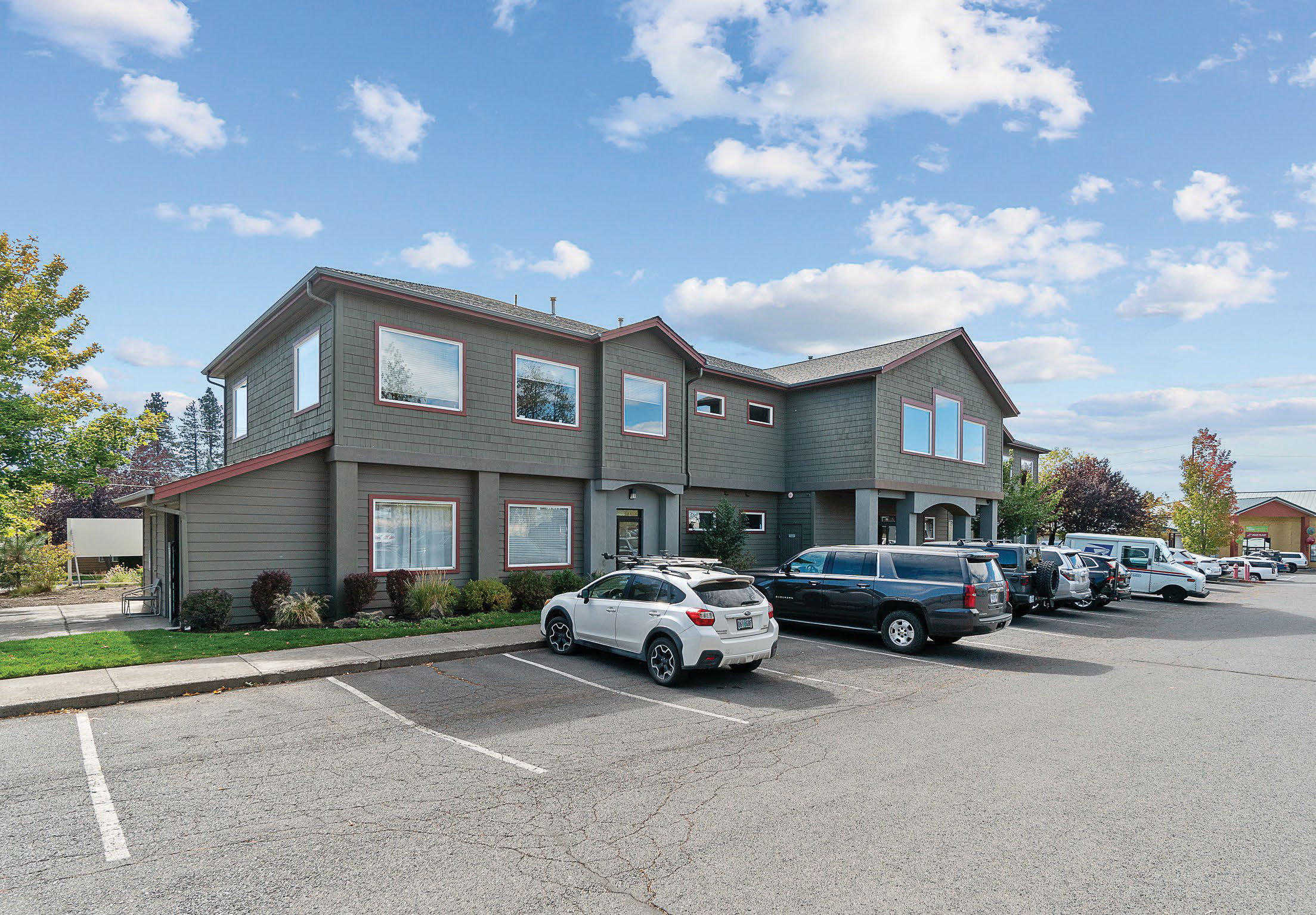 300 SE Reed Market Rd, Bend, OR 97702