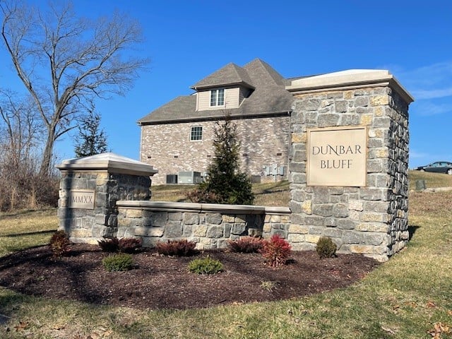 851 Shady Bluff Trl, Clarksville, TN 37043