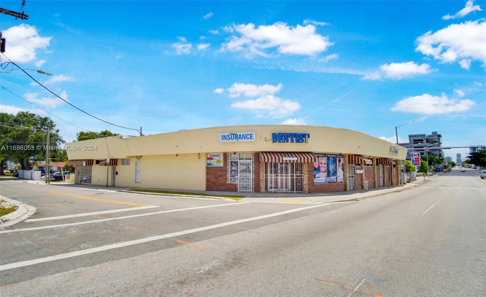 721 NW 21St Ct, Miami, FL 33125