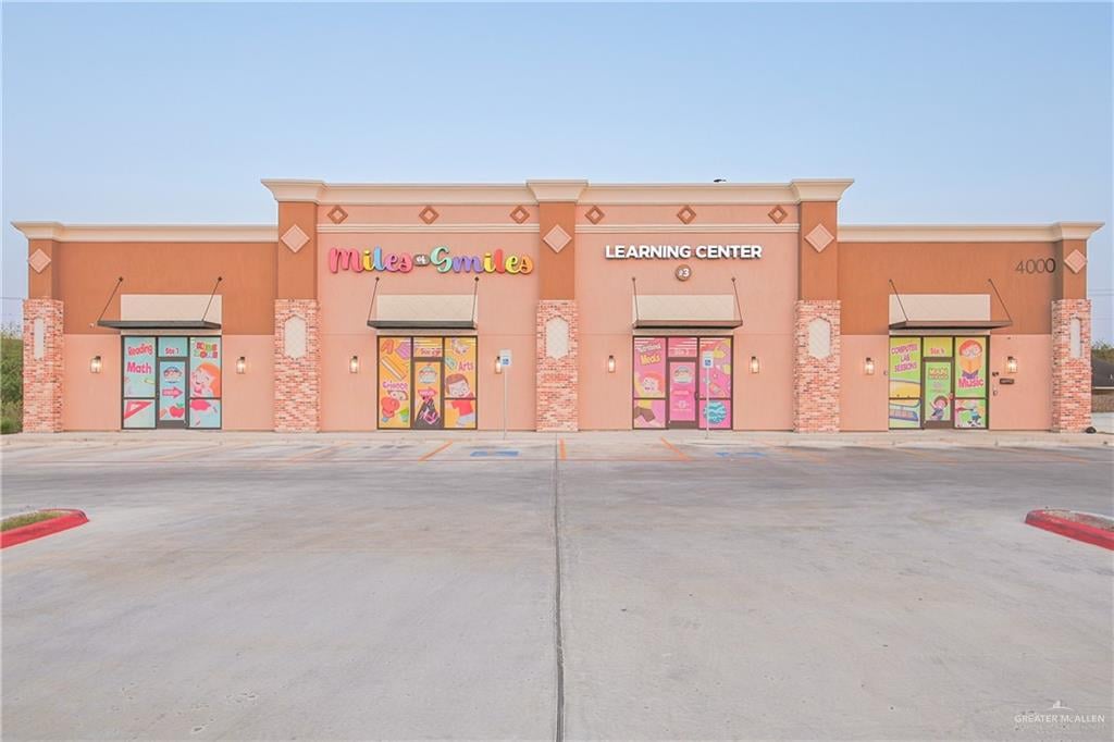 4000 N Westgate Dr, Weslaco, TX 78599