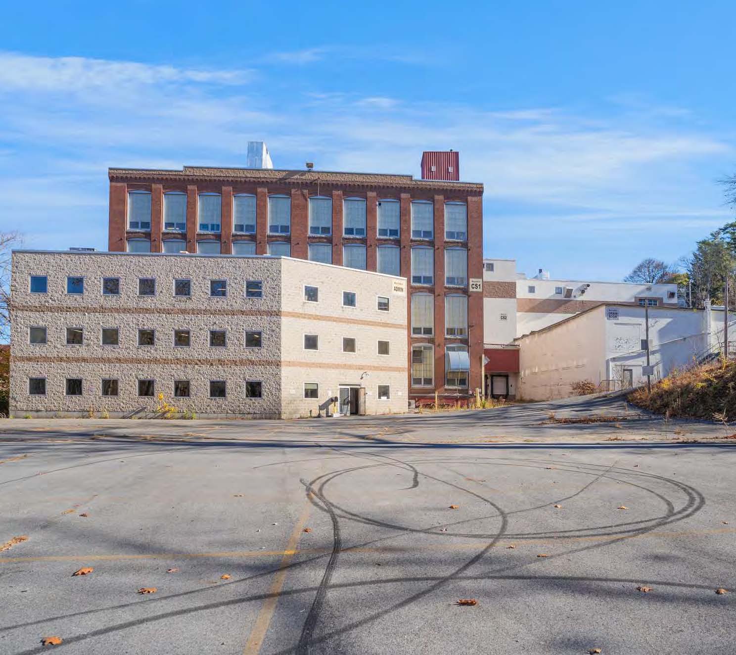 20 Cameron St, Clinton, MA 01510