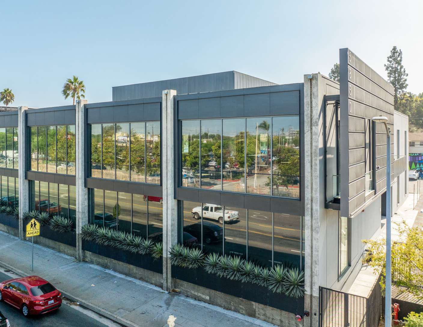 5830 Obama Blvd, Los Angeles, CA 90016