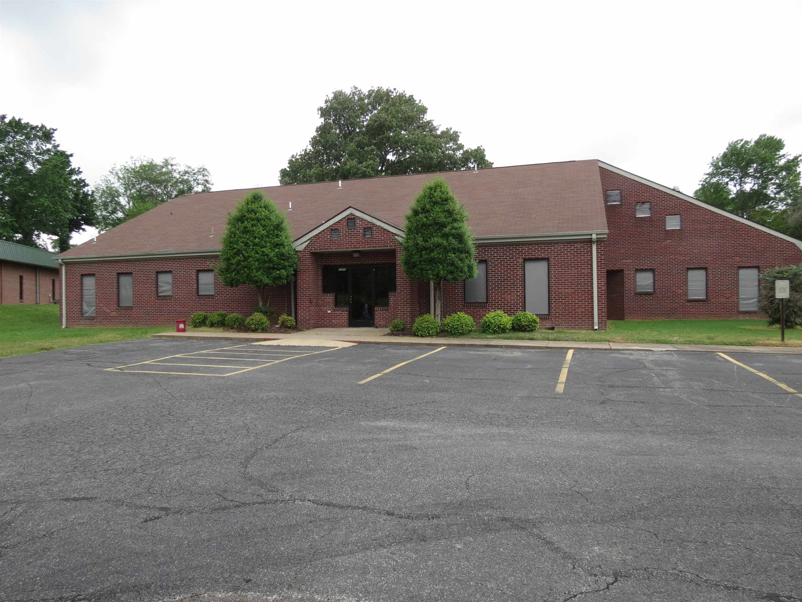 1575 Parr Ave, Dyersburg, TN 38024
