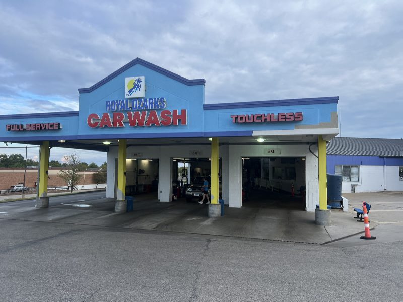 1700 Ford Ln, Saint Charles, MO 63303