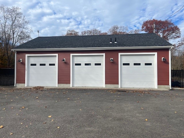 163 Oak St, Taunton, MA 02780