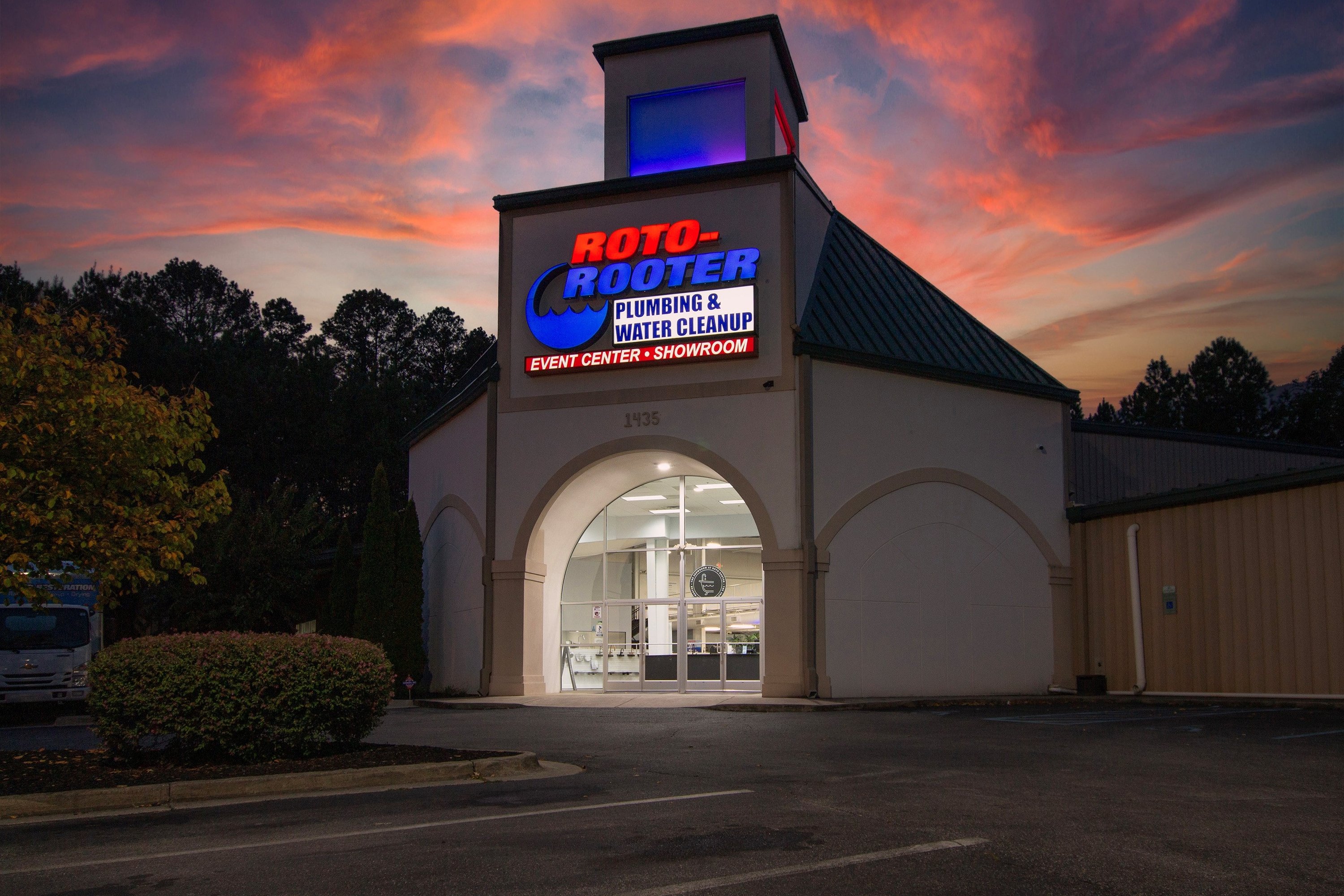 1435 Paramount Dr, Huntsville, AL 35806