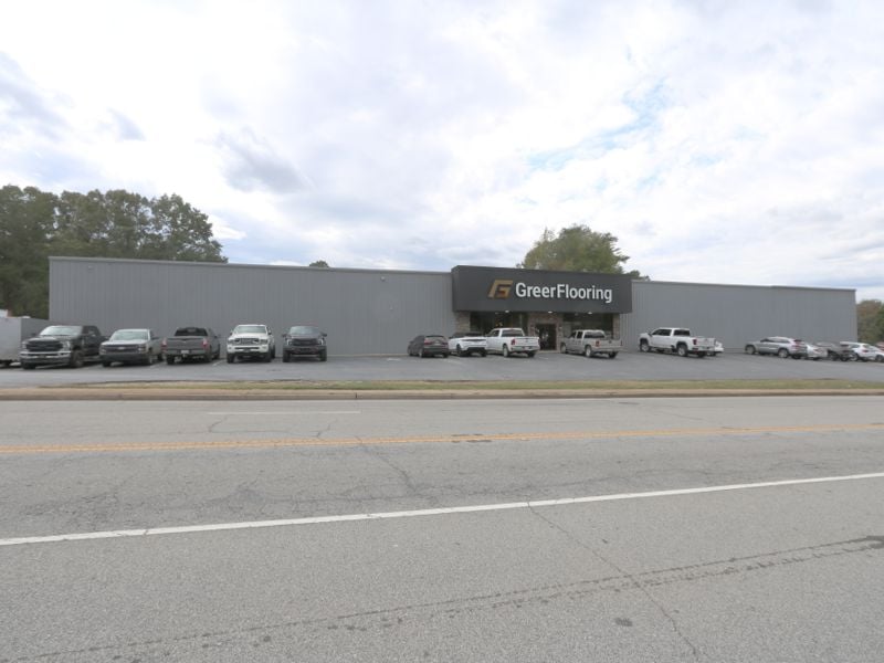 913 N Main St, Greer, SC 29651