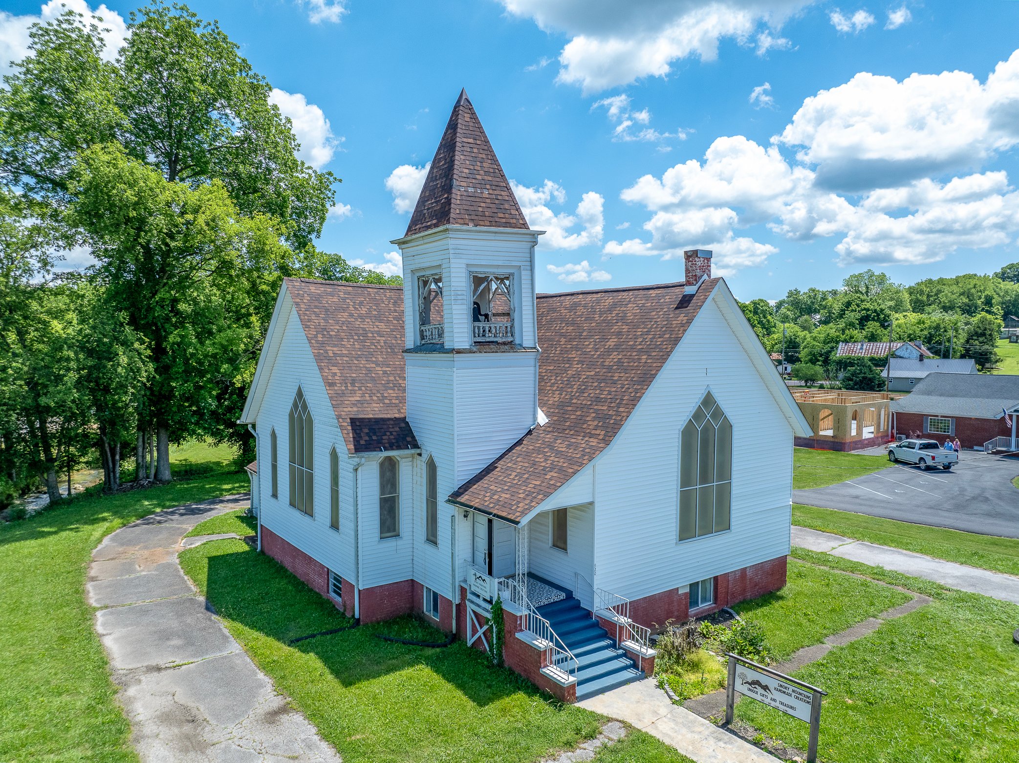 920 Churchview St, New Market, TN 37820